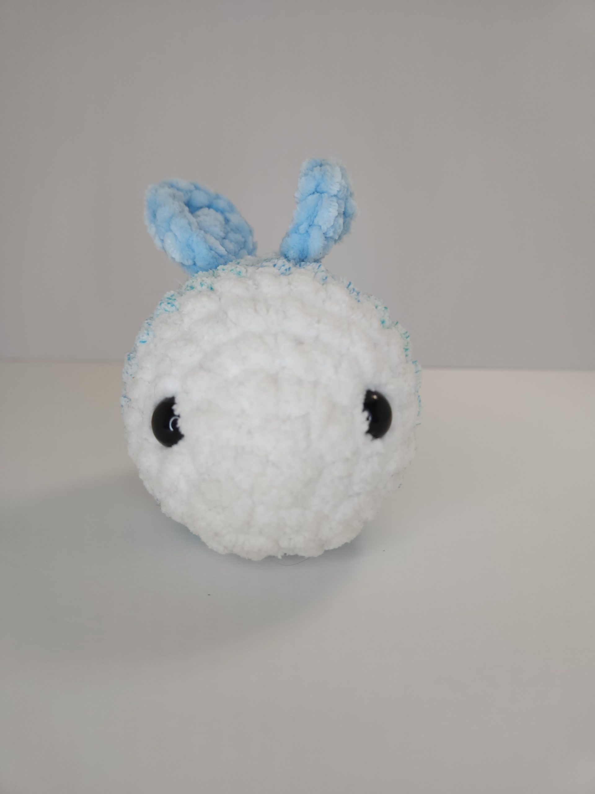 Crochet Bees (Large White)