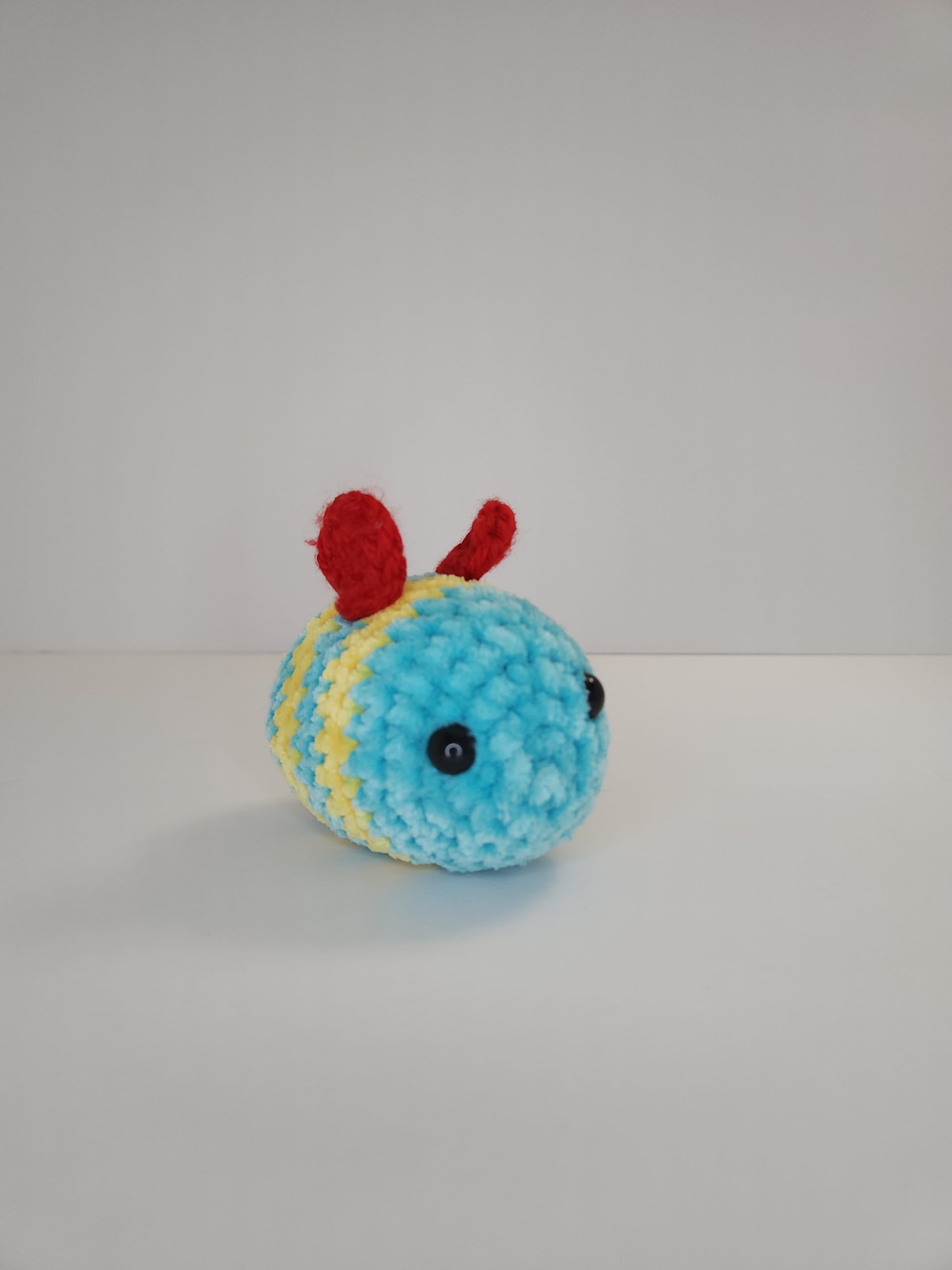Crochet Bee (Small Blue)